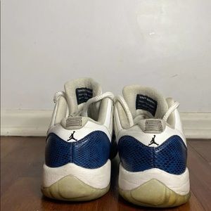 Jordan XI 11 Lo Snake Skin Concord White  Boys 6